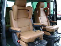 RGS VW Multivan 2010 RGS Handmade Amaretto met zwart stiksel en geintegreerde kinderzitjes (13)