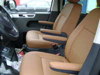 RGS VW Multivan 2010 RGS Handmade Amaretto met zwart stiksel en geintegreerde kinderzitjes (8)
