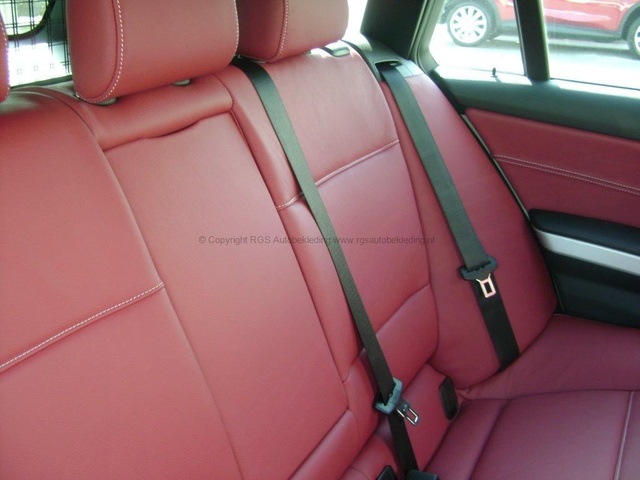 BMW 3-serie E91 2011 Handmade 014 Burgundy RGS Autobekleding